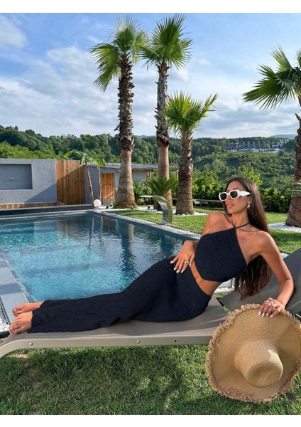 Kadın Büstiyerli Ajurlu Etekli Pareo Plaj Takımı