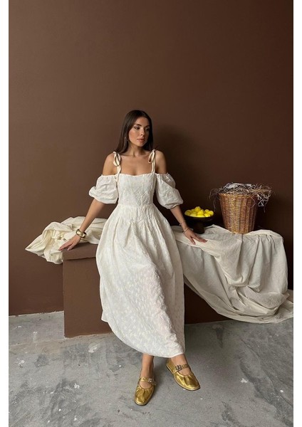 Soonaksesuar Bej Omuzu Bağcıklı Balon Kollu Brode Elbise modelleri