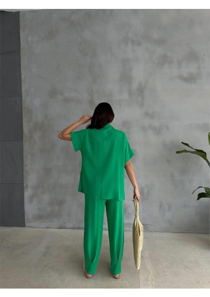 Soonaksesuar Omuz Midye Sıralı Bluz - Paça Pensli Pantolon Takım - Yeşil fırsatları