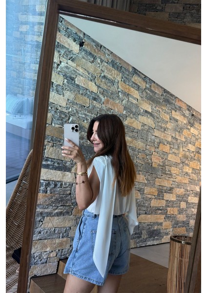 Düğme Detaylı Denim Şort Etek fırsatları