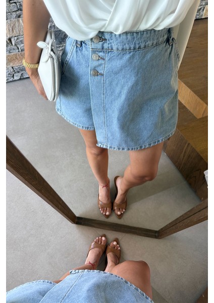 Düğme Detaylı Denim Şort Etek indirimleri