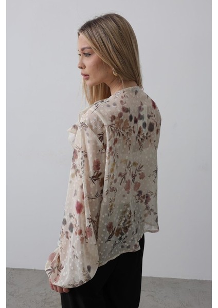 Soonaksesuar Volanlı Çiçek Desen Şifon Gömlek - Krem fırsatları