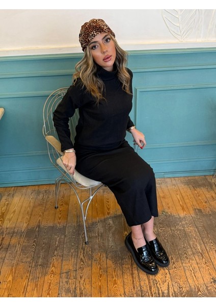 Soonaksesuar Kadın Uzun Kollu Balıkçı Yaka Şardonlu Bluz Etek Takım