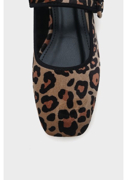 Tek Bantlı Tokalı Kadın Babet