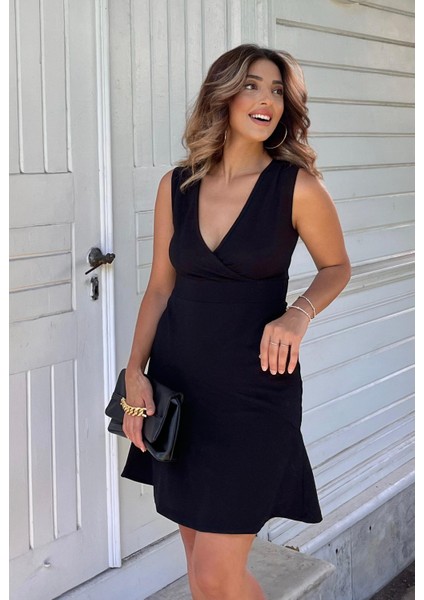 Soonaksesuar Kadın Kalın Askılı Kruvaze Yaka Eteği Volanlı Krep Elbise