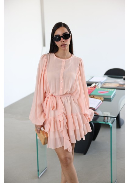 Eteği Fırfırlı Geniş Kol Elbise