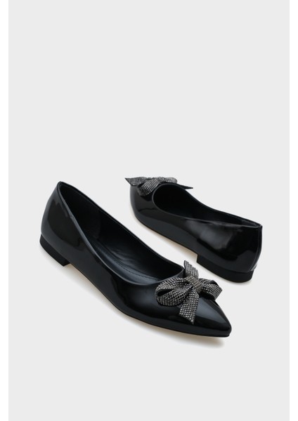 Sivri Burunlu Fiyonklu Taşlı Kadın Babet