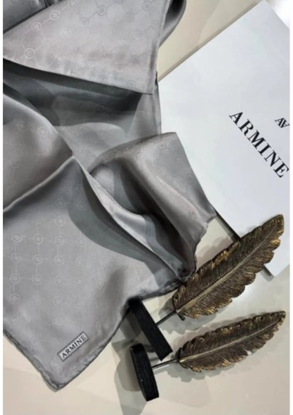 Jakarlı Ipek Eşarp 2000 (J) - Monogram Desenli