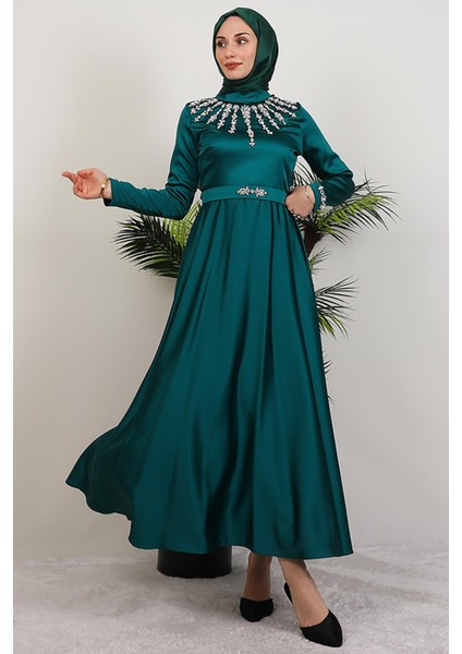 Taş Işleme Detay Elbise Zümrüt modelleri