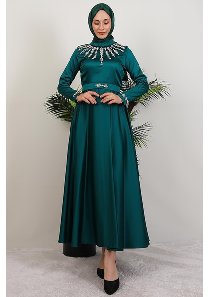 Taş Işleme Detay Elbise Zümrüt fırsatları