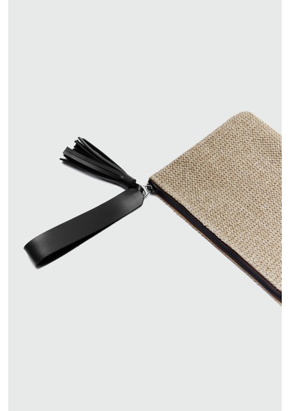 Juno Püskül Detaylı Hasır Clutch Çanta Siyah fırsatları