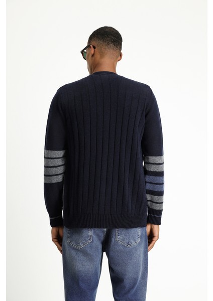 Yünlü Desenli Triko Hırka indirimleri