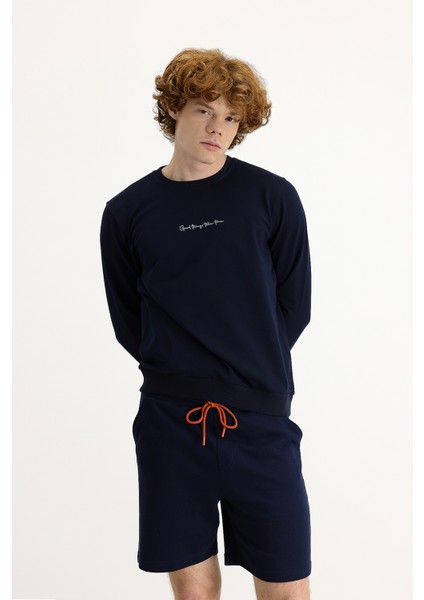 Bisiklet Yaka Nakışlı Pamuklu Sweatshirt fiyatları