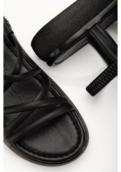 Bayan Sandalet 24413-841 Siyah Dolgu Topuk Kadın Sandalet