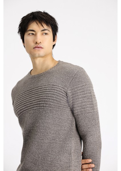 Bisiklet Yaka Regular Fit Çizgili Triko Kazak fırsatları