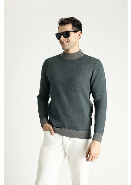 Yarım Balıkçı Yaka Slim Fit Dar Kesim Desenli Triko Kazak