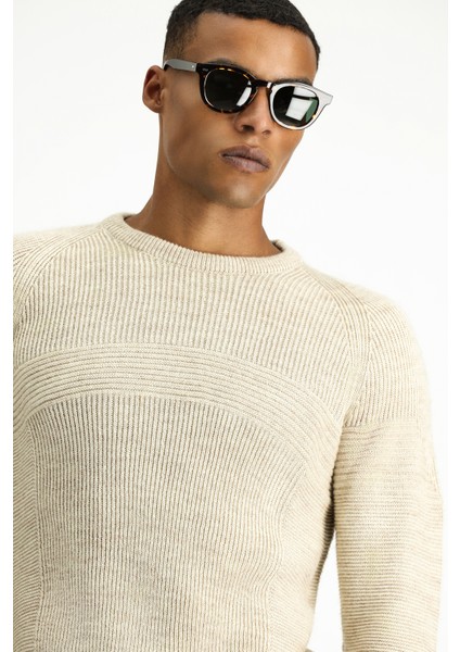 Bisiklet Yaka Regular Fit Dikişsiz Desenli Triko Kazak fırsatları