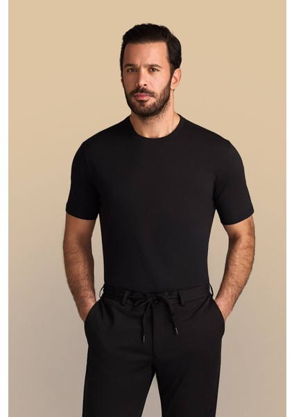 Bisiklet Yaka Slim Fit Dar Kesim Süprem Pamuk Tişört