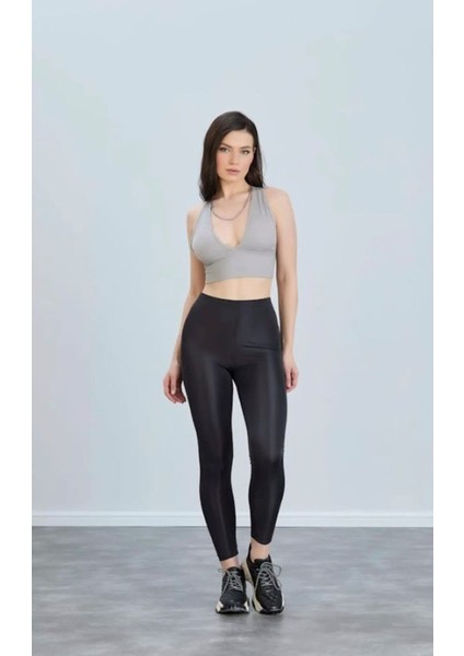 Derin V Yaka Crop Bluz - S504564 modelleri