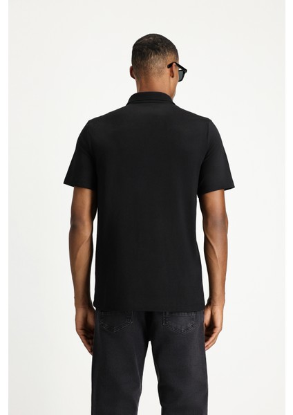 Regular Fit Pamuklu Nakışlı Cepli Polo Yaka Tişört fırsatları