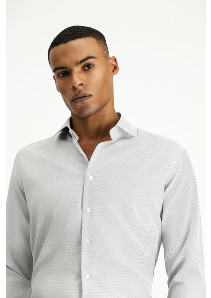 Uzun Kol Slim Fit Dar Kesim Klasik Desenli Pamuklu Kolay Ütülenebilir Gömlek
