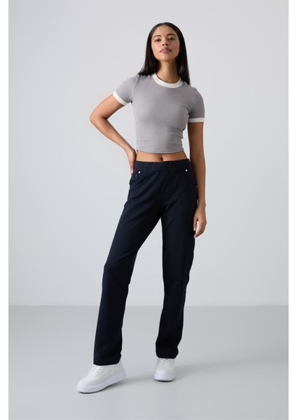Lacivert Taş Detaylı Cepli Rahat Form Klasik Paça Kadın Eşofman Altı - 94007