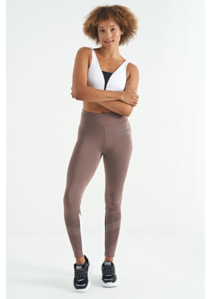 Beyaz Yazı Baskılı Renk Bloklu Dar Kalıp Dalgıç Kumaş Kadın Büstiyer - 97271 fırsatları