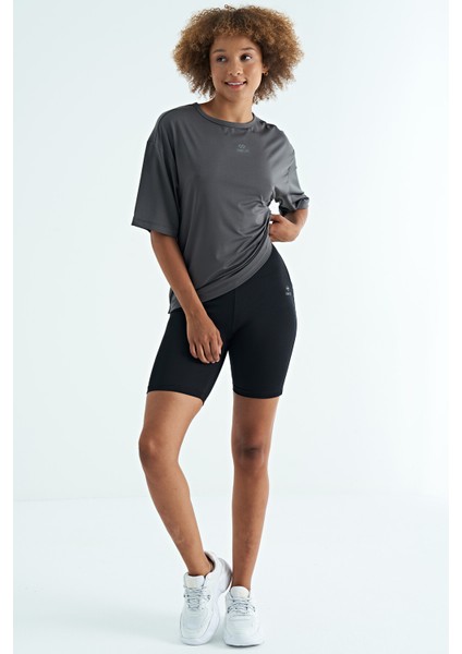 Koyu Gri O Yaka Baskı Detaylı Oversize Kısa Kol Kadın T-Shirt - 97263