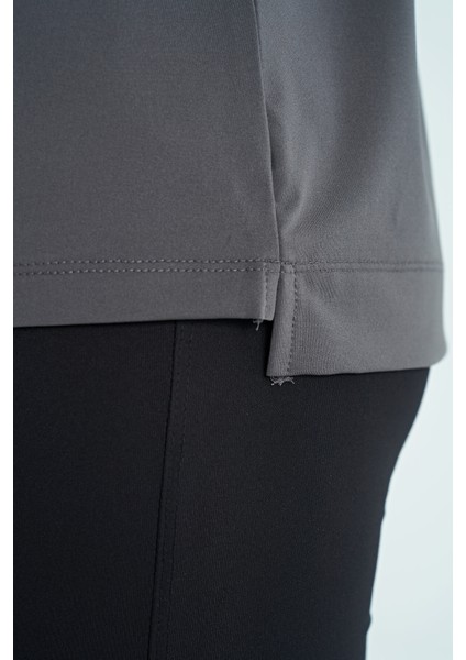 Koyu Gri O Yaka Baskı Detaylı Oversize Kısa Kol Kadın T-Shirt - 97263 indirimleri