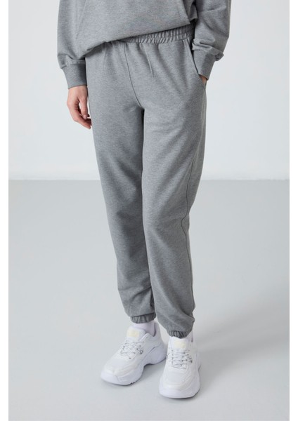 Gri Melanj Kapüşonlu Kanguru Cep Oversize Lastik Paça Kadın Eşofman Takımı - 95288 modelleri