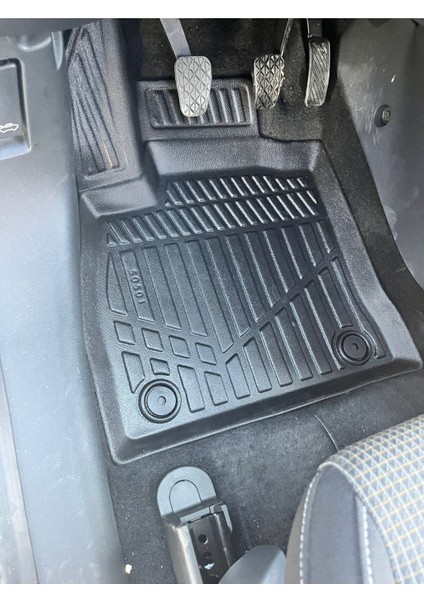 Ford Courier 2024 ve Sonrası Yeni Kasa 4d Havuzlu Paspas Takımı fiyatları