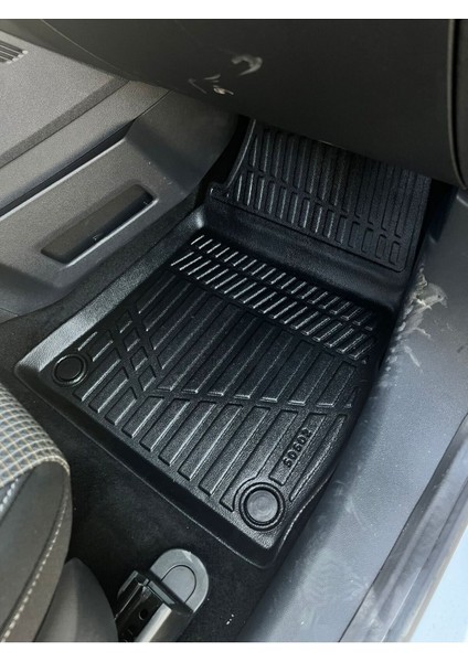 Ford Courier 2024 ve Sonrası Yeni Kasa 4d Havuzlu Paspas Takımı modelleri