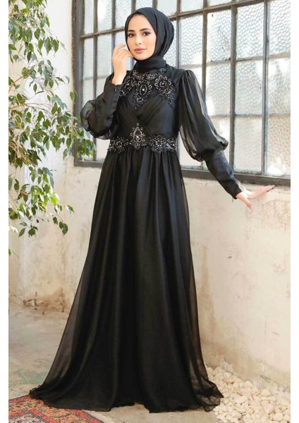 Tesettürlü Abiye Elbise - Boncuk Işlemeli Siyah Saten Tesettür Abiye 25822S