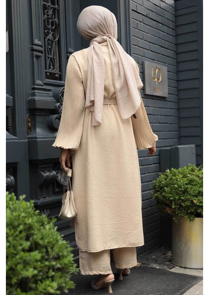 Düğmeli Bej Tesettür Ikili Takım 12581BEJ fırsatları