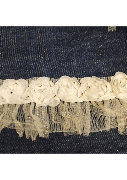 6 cm Genişlik Şerit – Sütlü Kahve Çiçekli Tül ve Simli Dantel, Dekoratif Aksesuar-2 Metre modelleri
