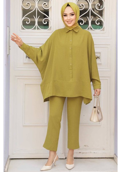 Düğmeli Yağ Yeşili Tesettür Ikili Takım 67751YY fırsatları