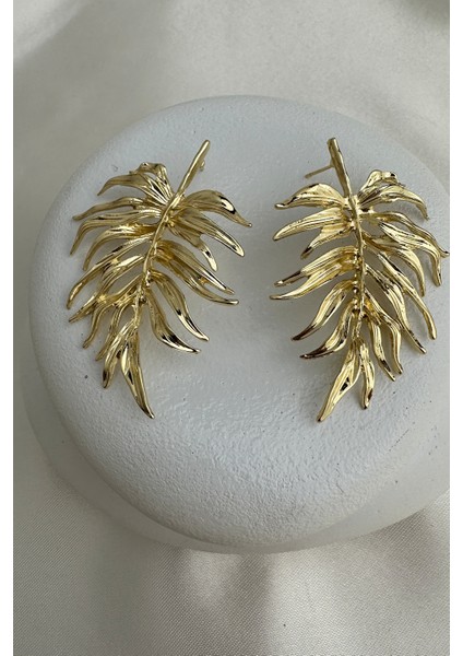 Altın Rengi Metal Dokulu Hafif Çivili Yaprak Küpe (6cm) fiyatları