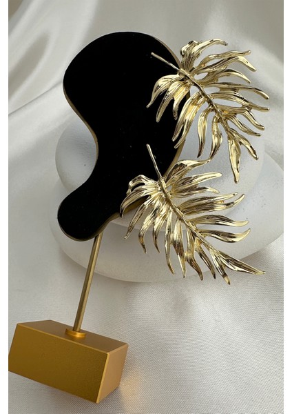 Altın Rengi Metal Dokulu Hafif Çivili Yaprak Küpe (6cm) fırsatları