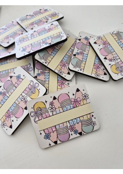 Öğrenci Ahşap Iğneli Yaka Kartı Kalemli 10 Adet- Isimlik - Rozet - Broş - Çanta Aksesuar