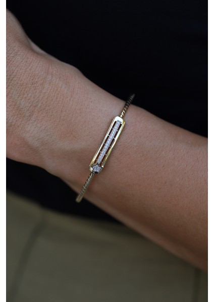 14 Ayar Altın Taşlı Plaka ve Yıldız Detaylı Press Kelepçe