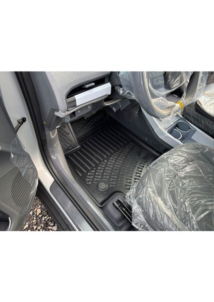 Kia Ev3 Bagaj Havuzu ve Araca Özel Siyah Paspas Takımı modelleri