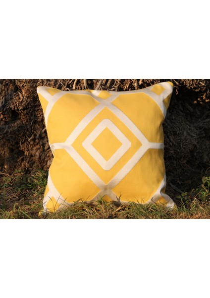 Sarı Geometrik Kırlent Kılıfı 45X45 cm – Modern Dekoratif Yastık Kılıfı – Fermuarlı – Yıkanabilir