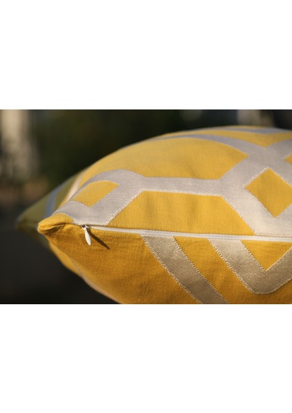 Sarı Geometrik Kırlent Kılıfı 45X45 cm – Modern Dekoratif Yastık Kılıfı – Fermuarlı – Yıkanabilir modelleri