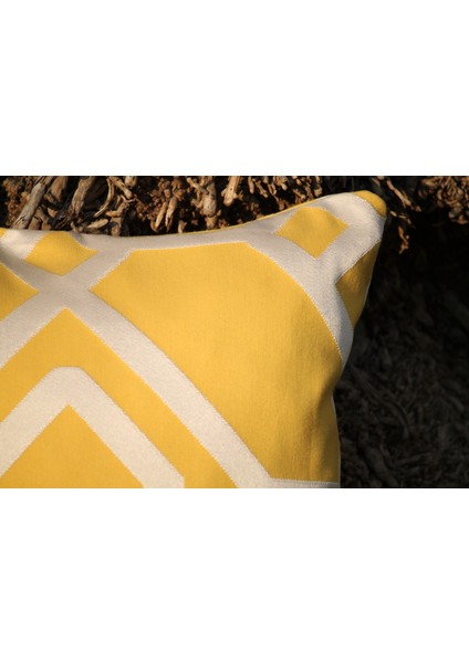 Sarı Geometrik Kırlent Kılıfı 45X45 cm – Modern Dekoratif Yastık Kılıfı – Fermuarlı – Yıkanabilir indirimleri