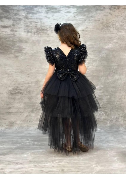 Kız Çocuk Tokalı Pullu Fiyonklu Şık Kat Kat Kuyruklu Elbise modelleri