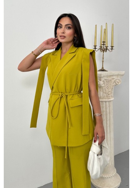 Kadın Alt Üst Ikili Takım Omuz Detaylı Kuşaklı Yelek Pantolon Takım fırsatları
