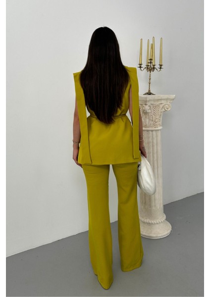 Kadın Alt Üst Ikili Takım Omuz Detaylı Kuşaklı Yelek Pantolon Takım
