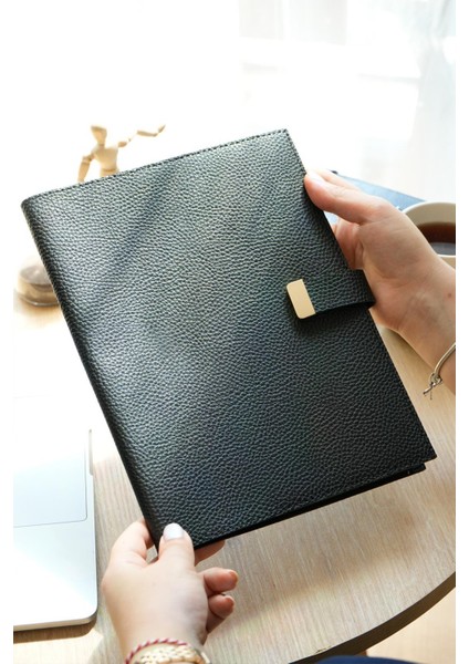 Executive Vegan Deri Defter. 19X25 Cm. 100 Gr. 176 Sayfa. Kenar Yaldızlı Siyah