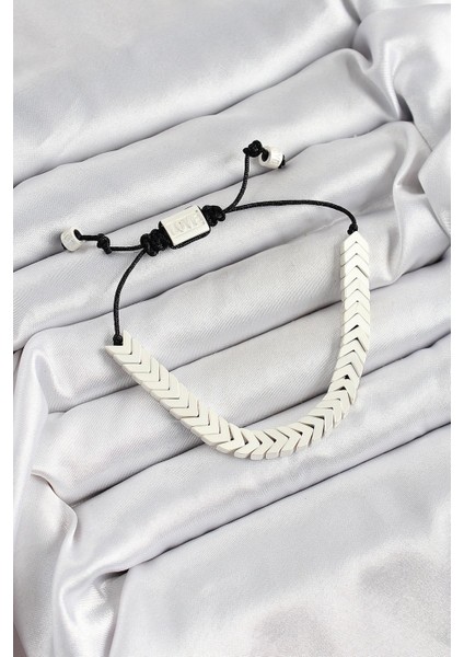 Pirinç Asansörlü Beyaz Juju Kadın Bileklik