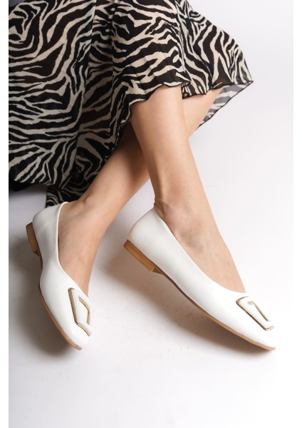 Kaylee Bağcıksız Ortopedik Rahat Taban Toka Detaylı Kadın Babet Ayakkabı Ckt - Beyaz modelleri